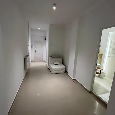 Warm & Cozy - Apartment