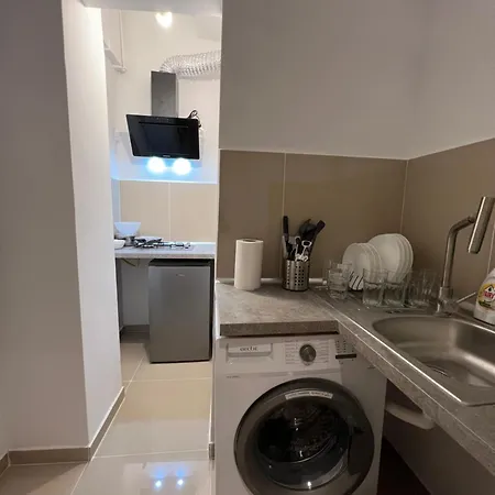 Apartment Warm & Cozy - *